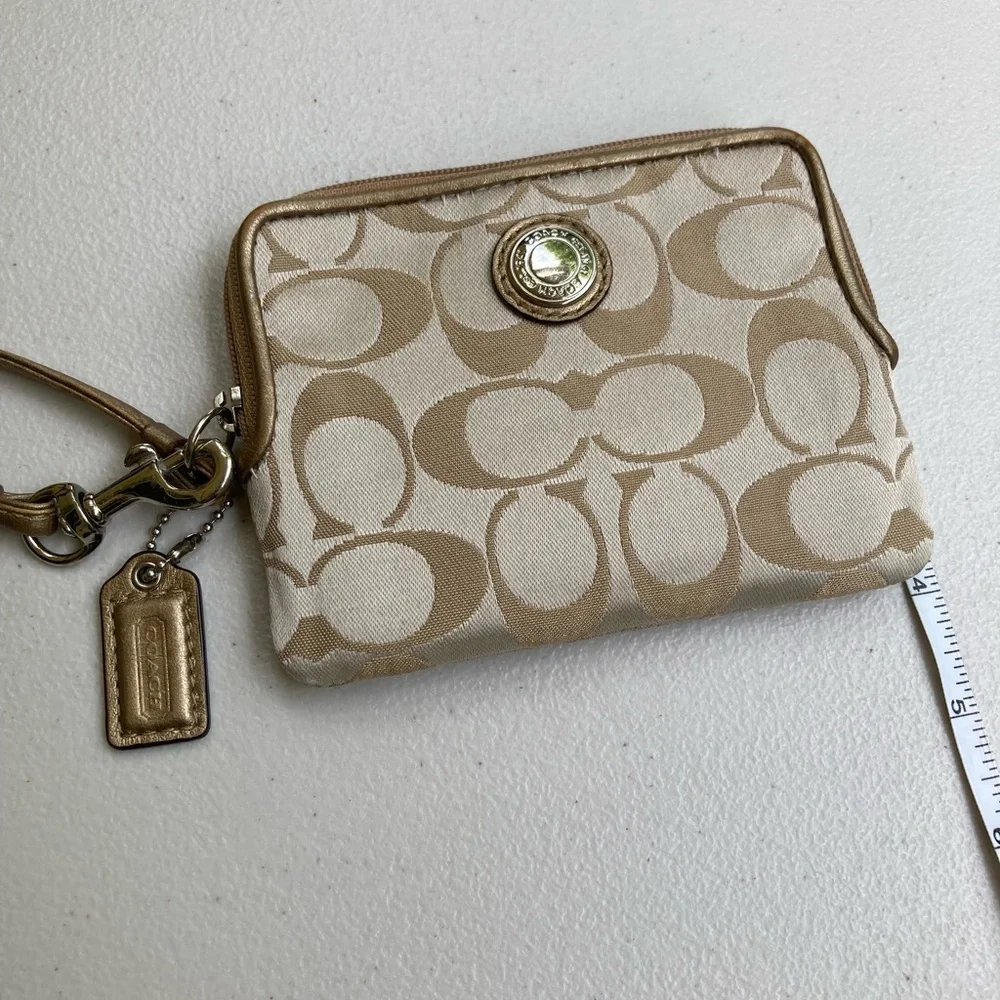 Coach Daisy Signature C Light Khaki & Gold Tone Square Zipper Wallet Wristlet